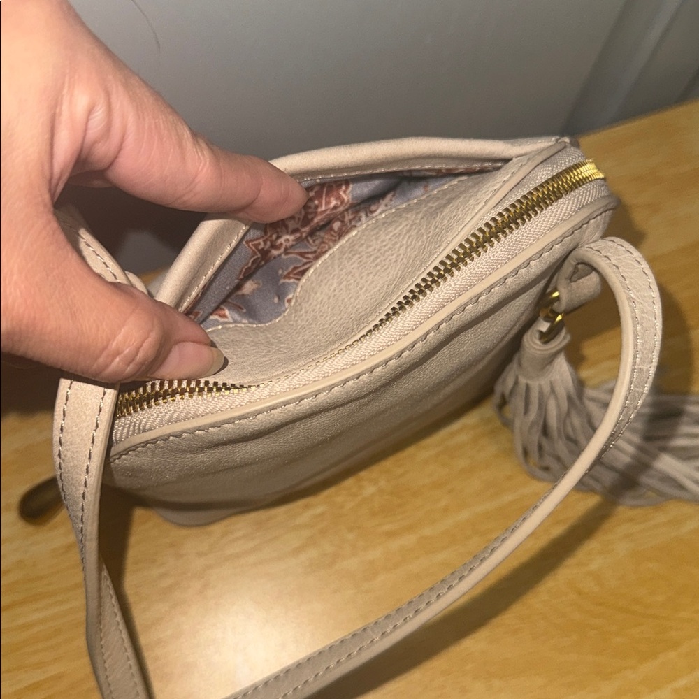 HOBO Beige Shoulder Bag with Tassel - Picture 8 of 17